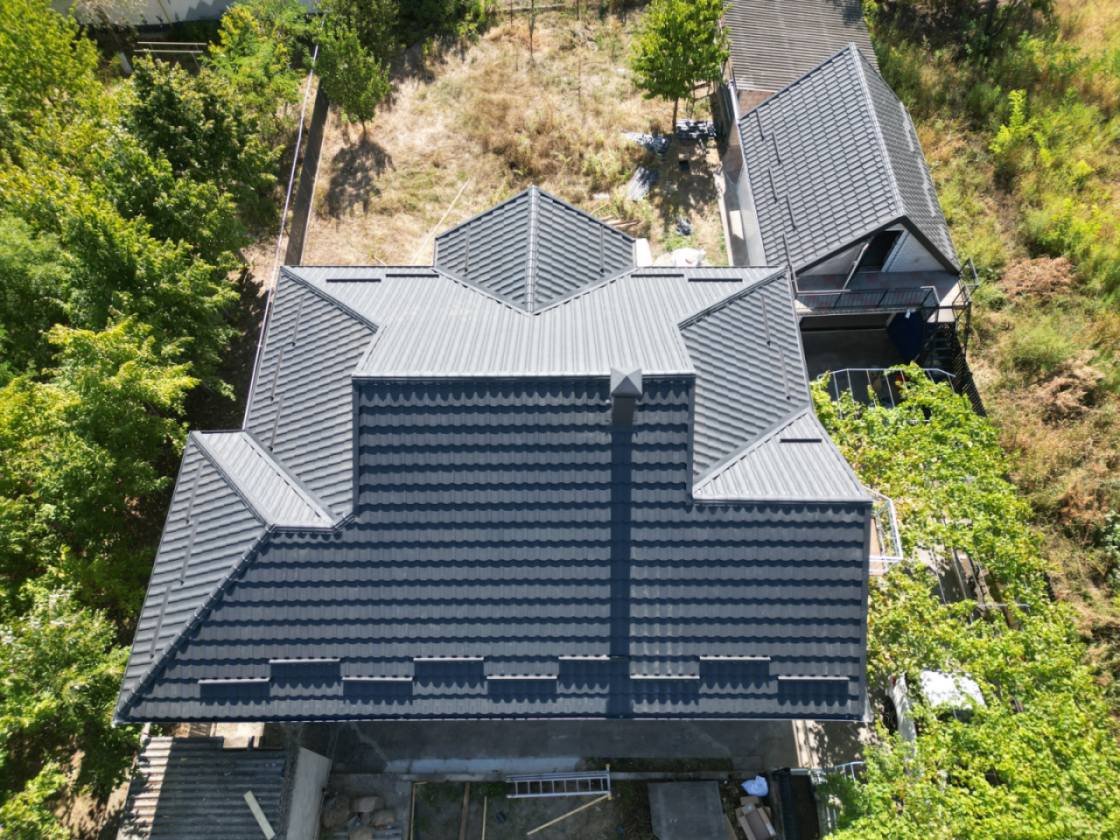 Acoperiș Moderna – costesti Ialoveni