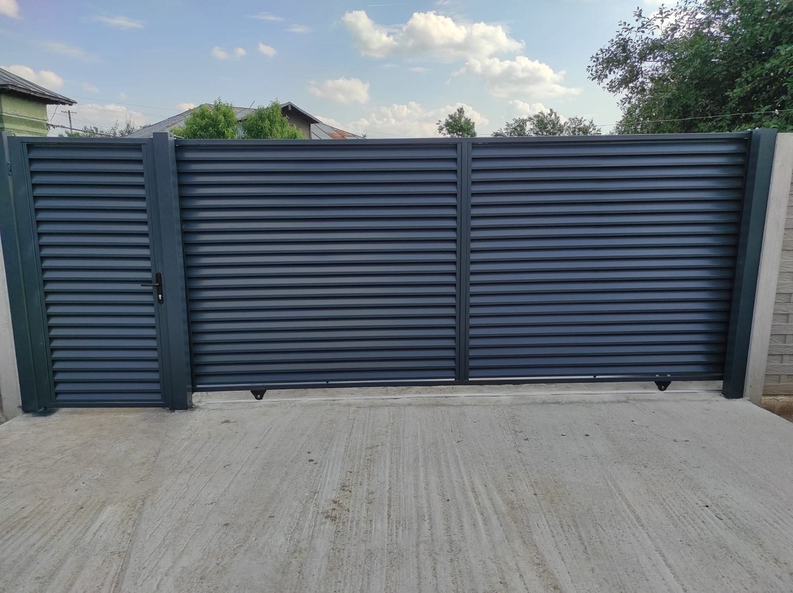 Poartă culisantă – Chișinău