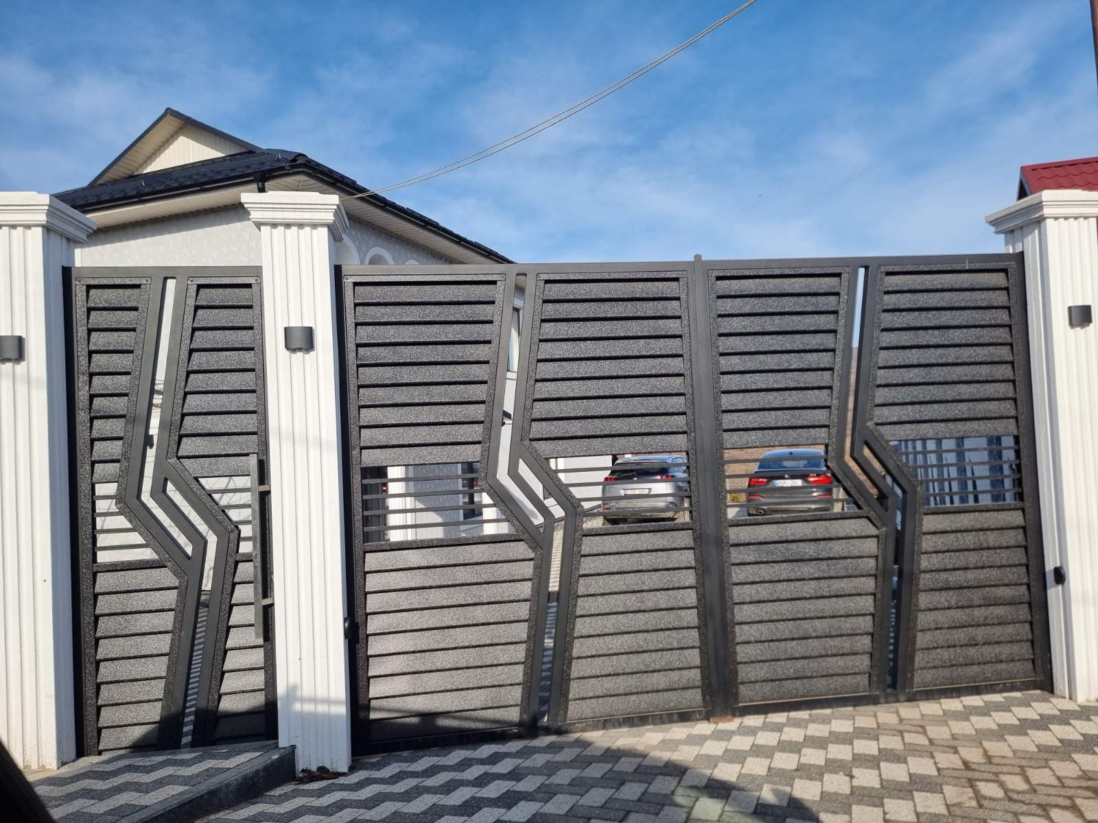 Poartă personalizată – Moldova