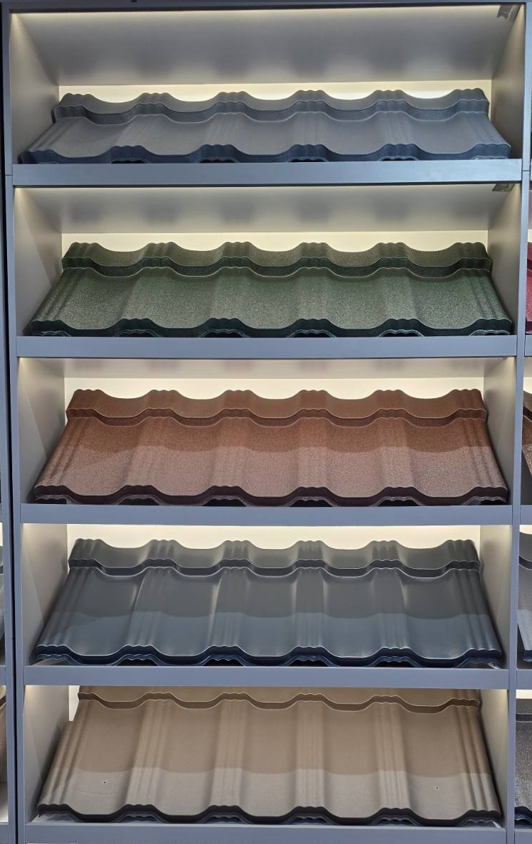 Țiglă metalică Romanika – acoperiș metalic modern